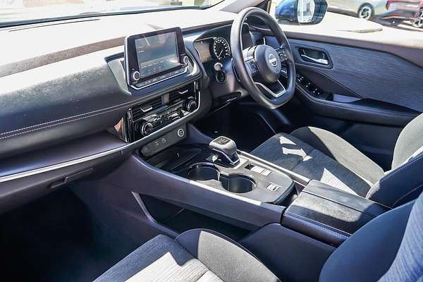 2024 Nissan X-TRAIL ST T33