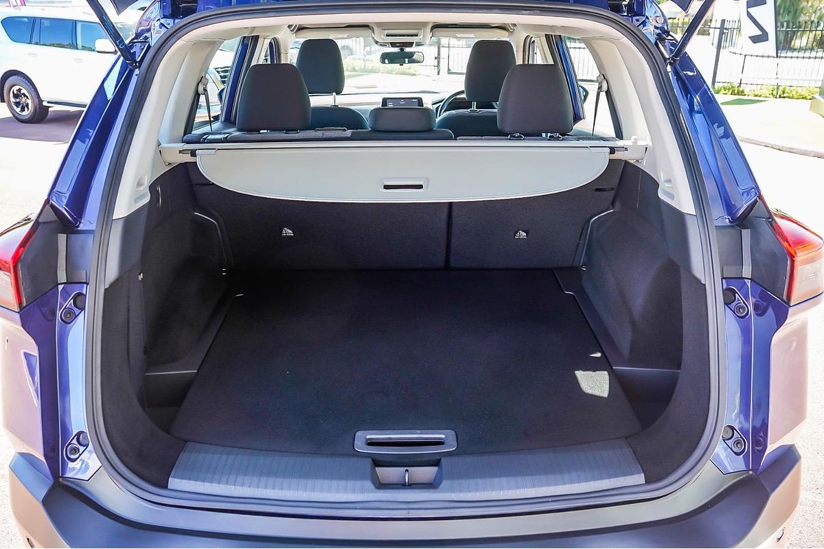 2024 Nissan X-TRAIL ST T33