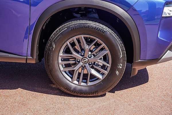 2024 Nissan X-TRAIL ST T33