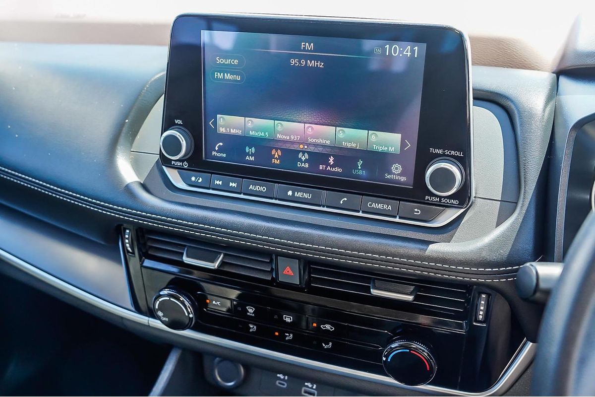 2024 Nissan X-TRAIL ST T33