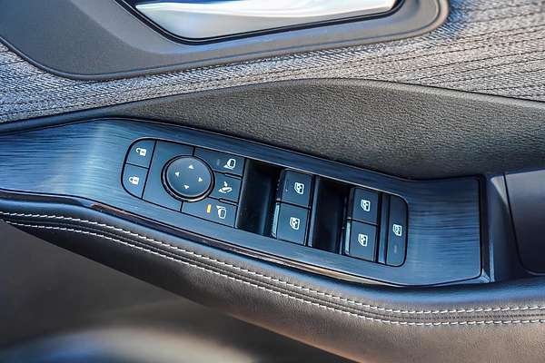 2024 Nissan X-TRAIL ST T33