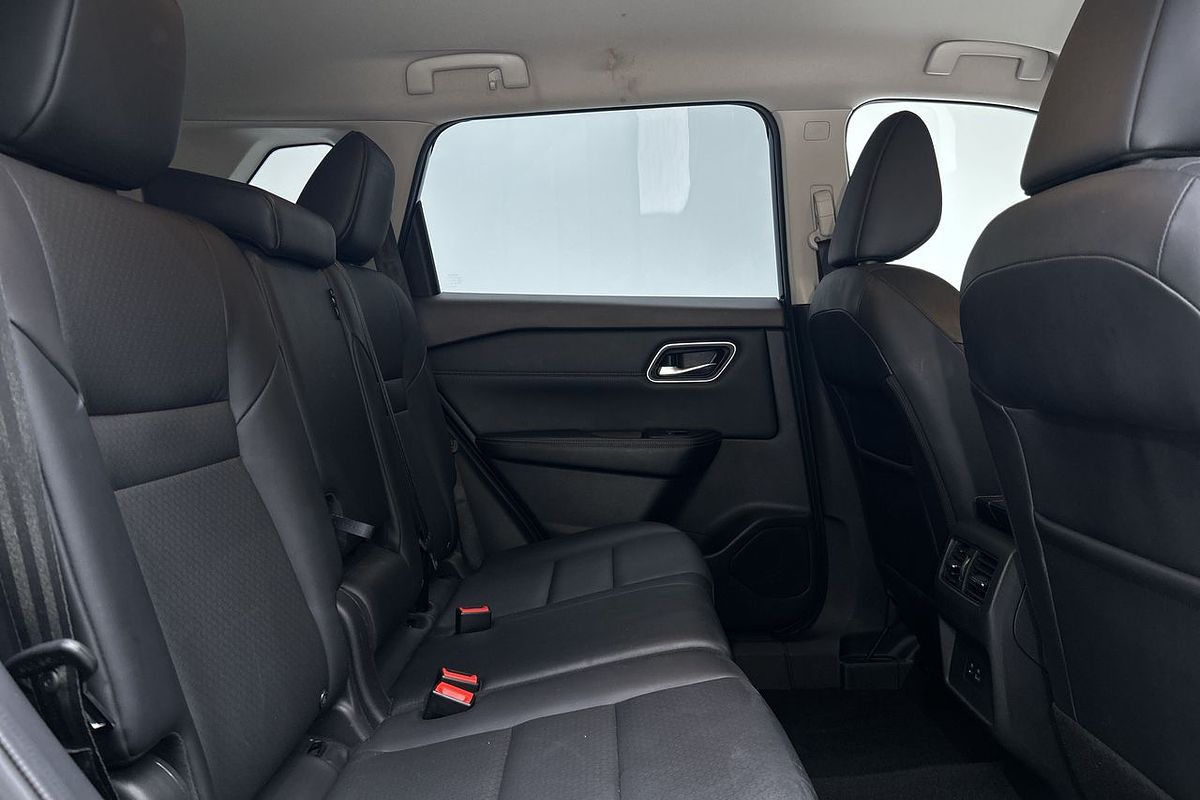 2023 Nissan X-TRAIL ST-L T33