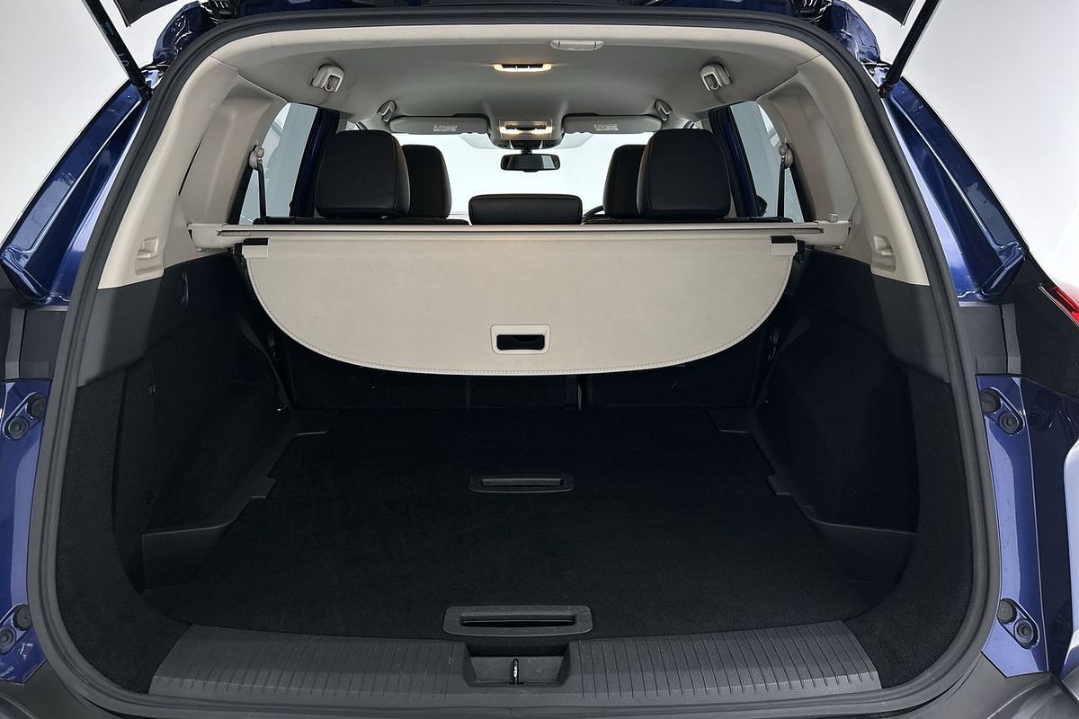 2023 Nissan X-TRAIL ST-L T33