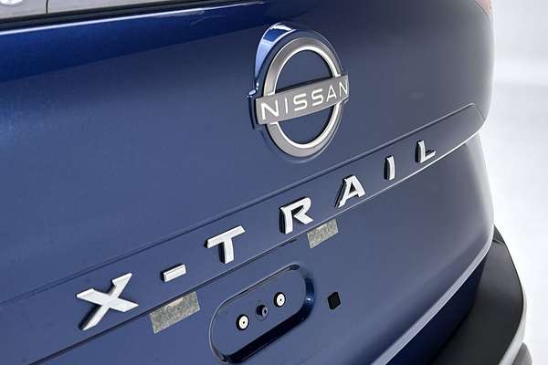 2023 Nissan X-TRAIL ST-L T33