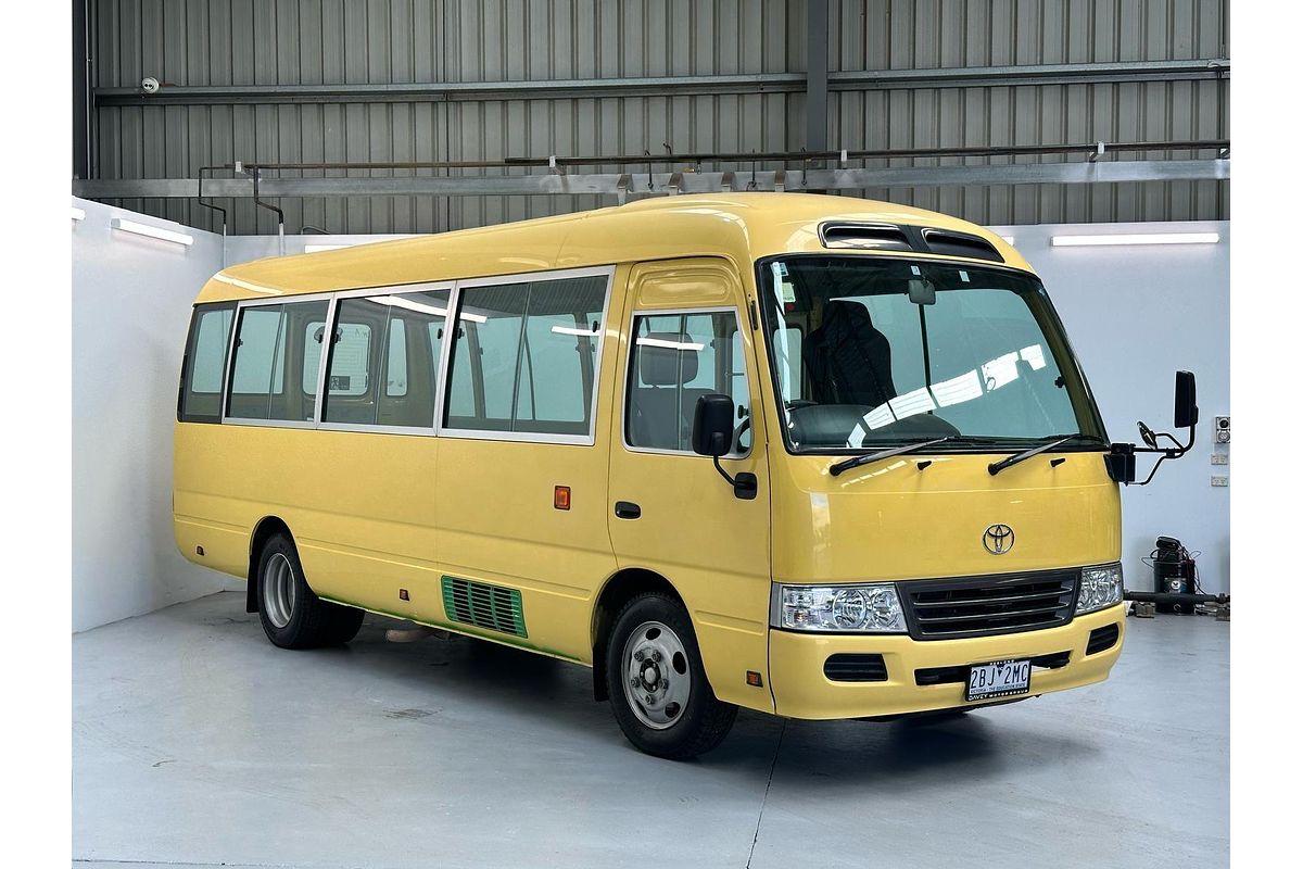 2013 Toyota COASTER
