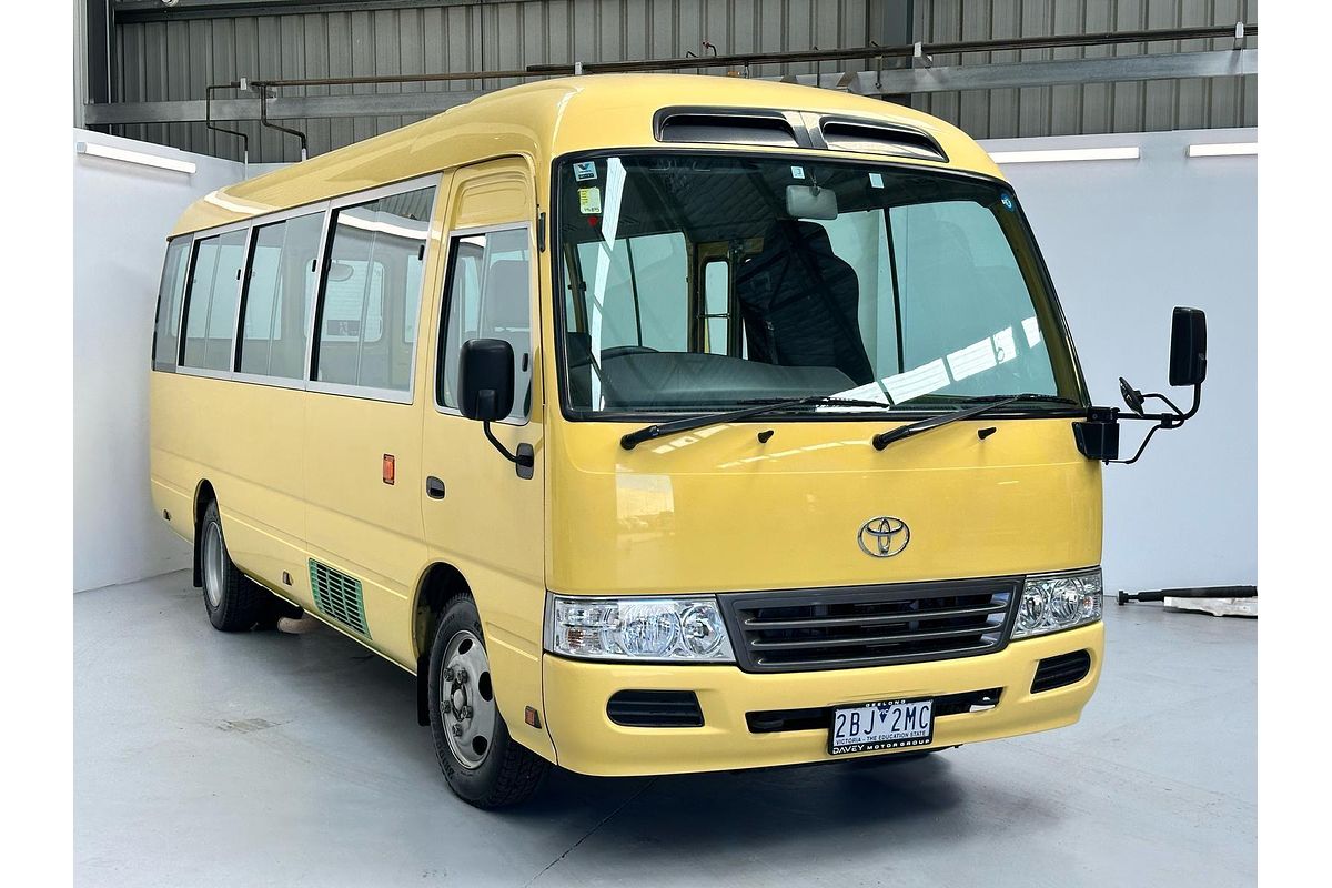 2013 Toyota COASTER