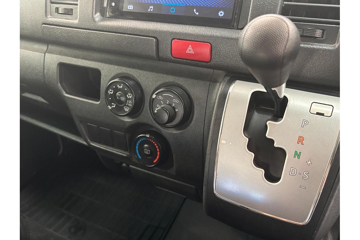 2016 Toyota Hiace GL TRH200