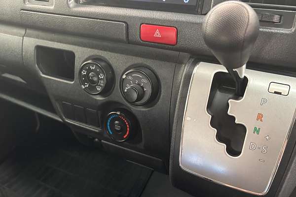 2016 Toyota Hiace GL TRH200