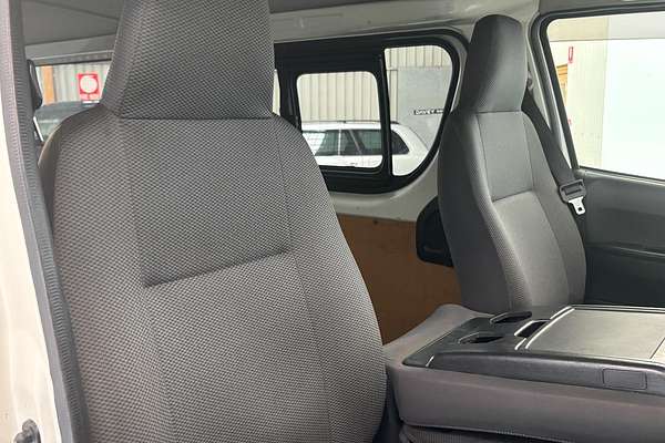 2016 Toyota Hiace GL TRH200