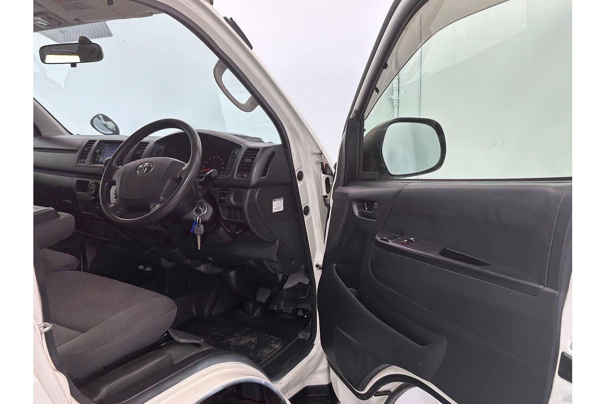 2016 Toyota Hiace GL TRH200