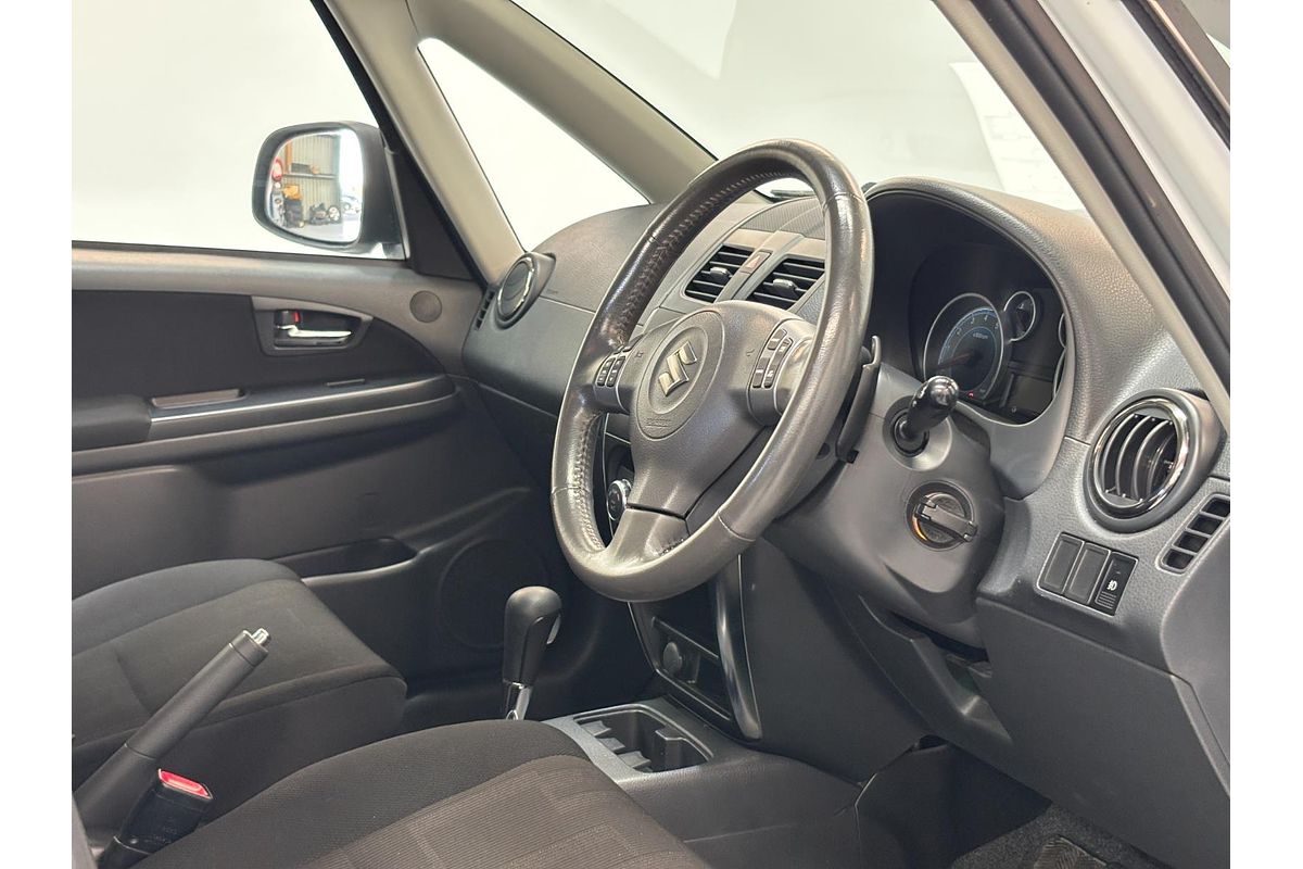 2010 Suzuki SX4 S GYA
