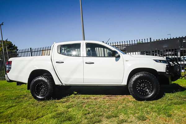 2020 Mitsubishi Triton GLX ADAS MR 4X4