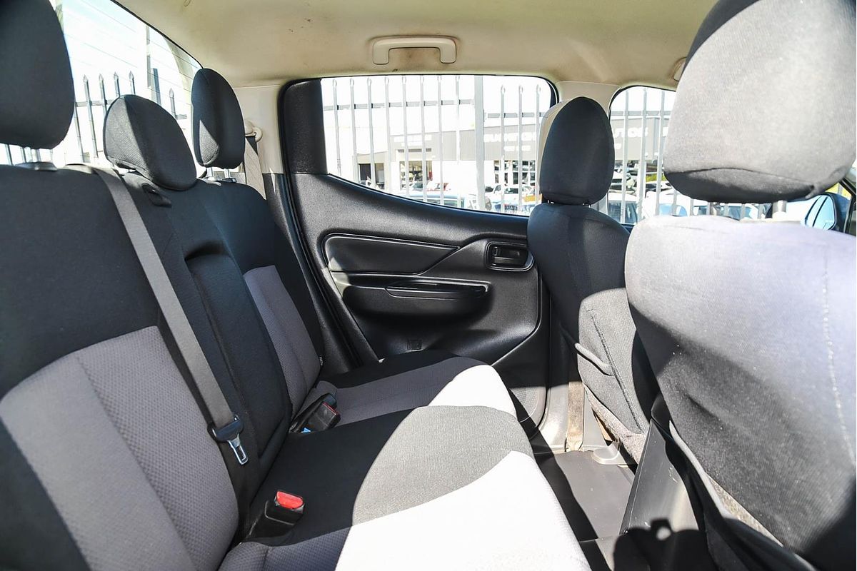2020 Mitsubishi Triton GLX ADAS MR 4X4