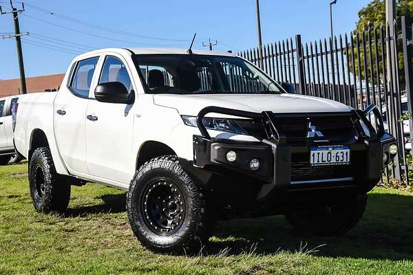 2020 Mitsubishi Triton GLX ADAS MR 4X4