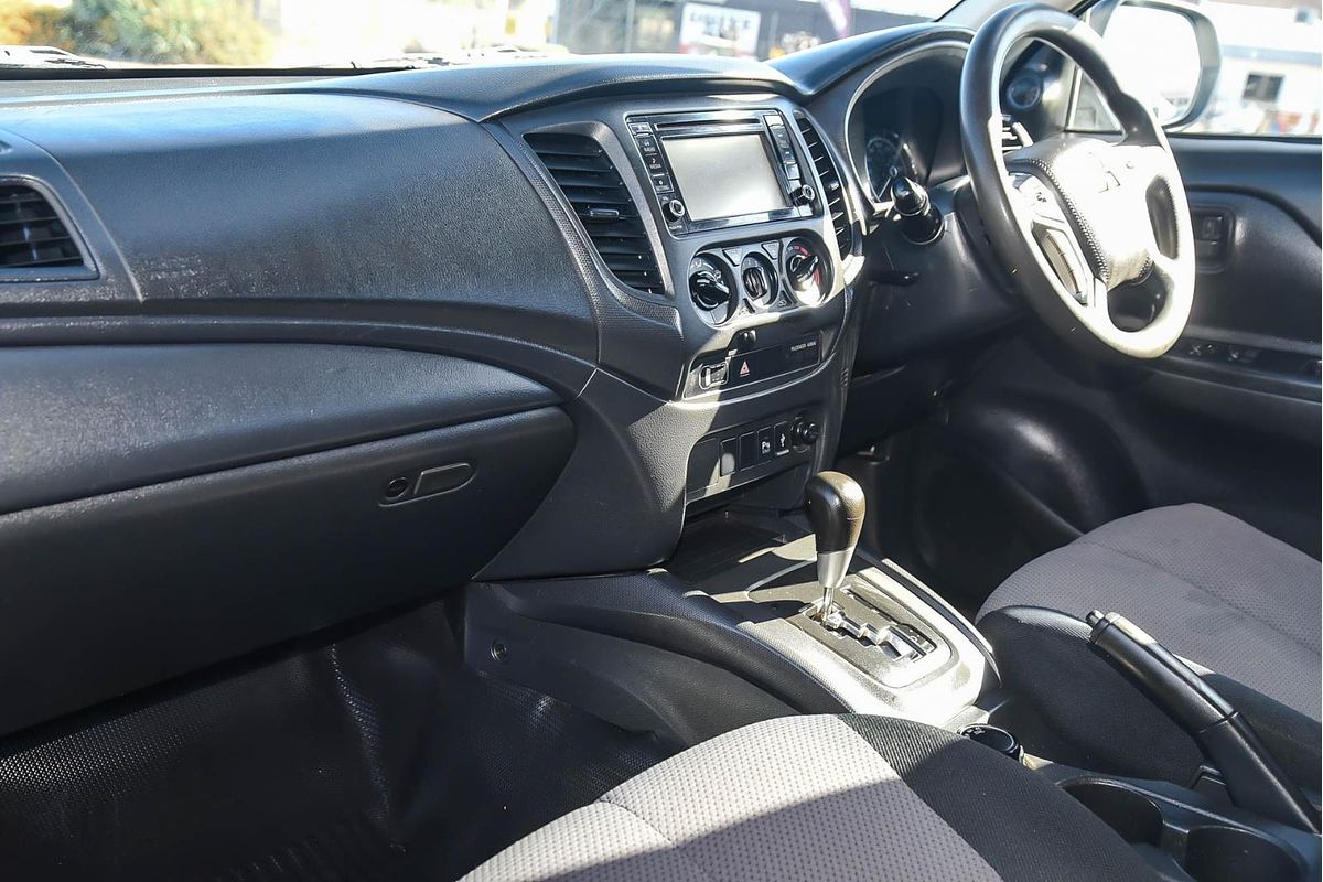2020 Mitsubishi Triton GLX ADAS MR 4X4