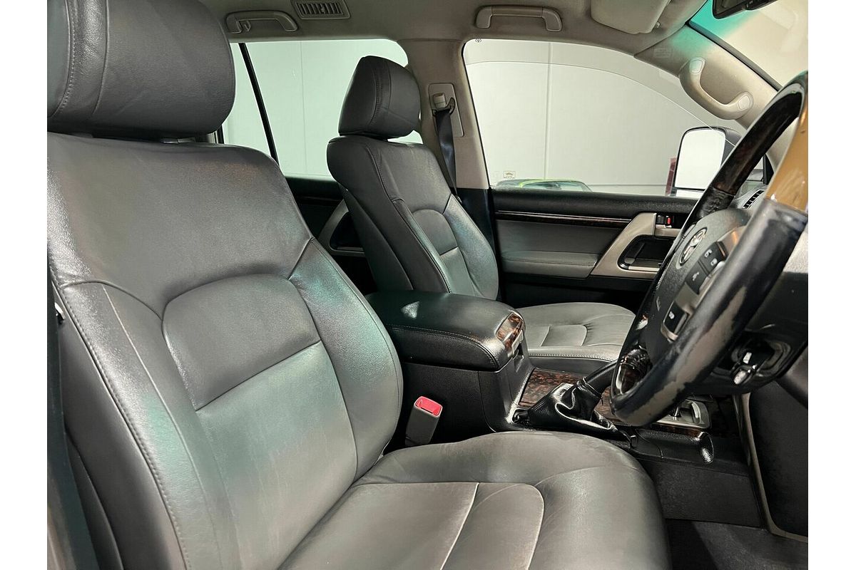 2008 Toyota Landcruiser Sahara VDJ200R