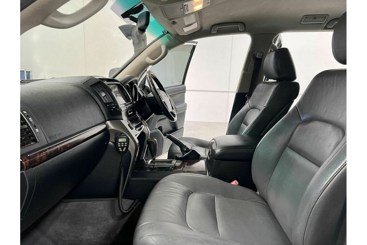 2008 Toyota Landcruiser Sahara VDJ200R