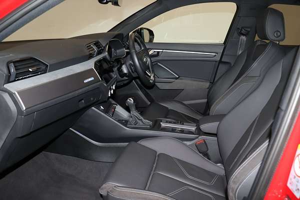 2022 Audi Q3 40 TFSI S line F3