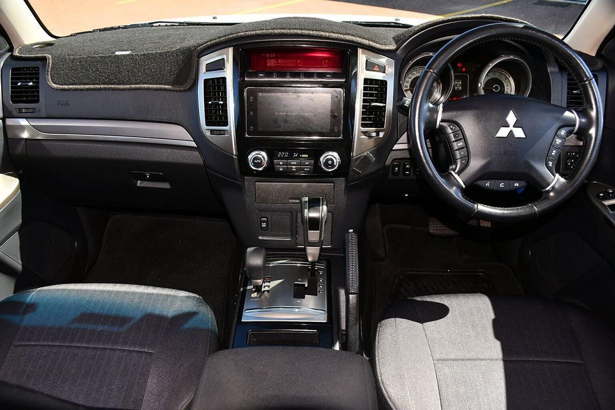 2021 Mitsubishi Pajero GLX NX