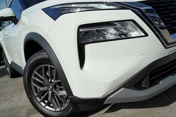2025 Nissan X-TRAIL ST T33