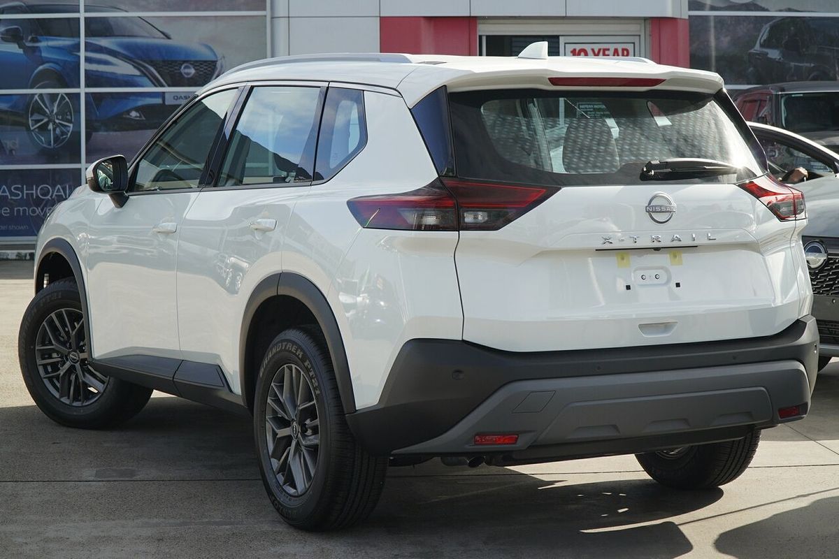 2025 Nissan X-TRAIL ST T33