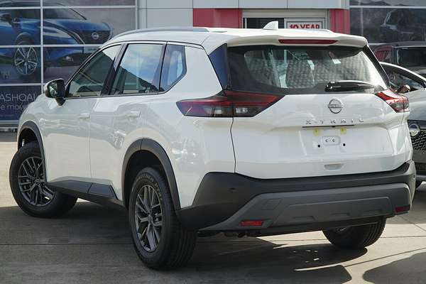2025 Nissan X-TRAIL ST T33