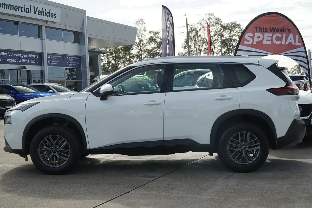 2025 Nissan X-TRAIL ST T33
