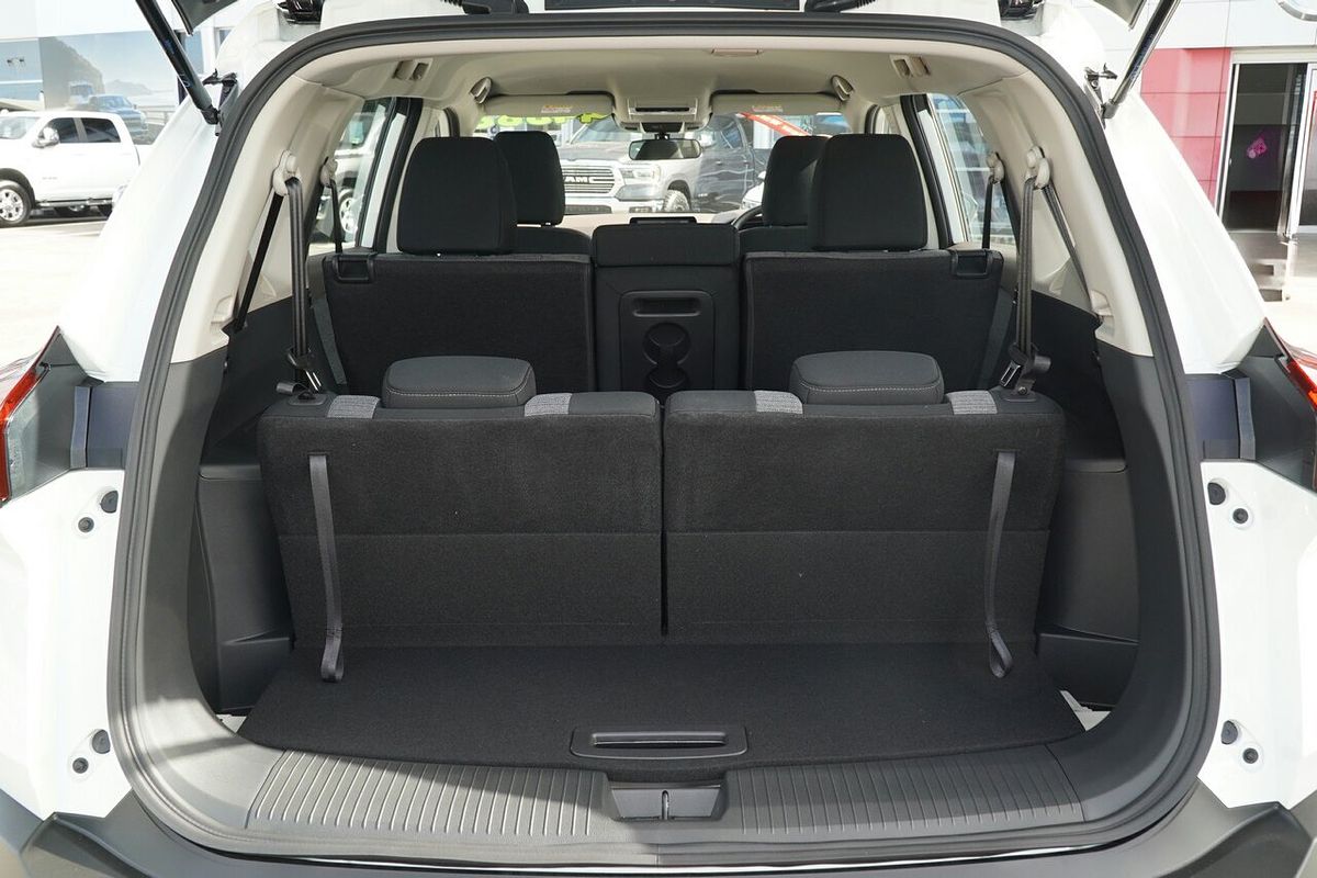 2025 Nissan X-TRAIL ST T33