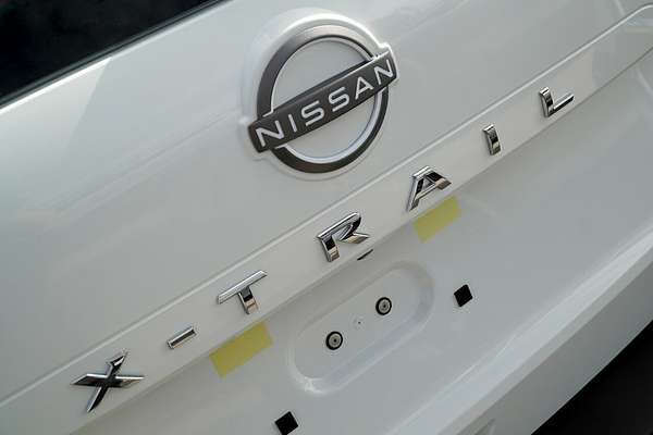 2025 Nissan X-TRAIL ST T33