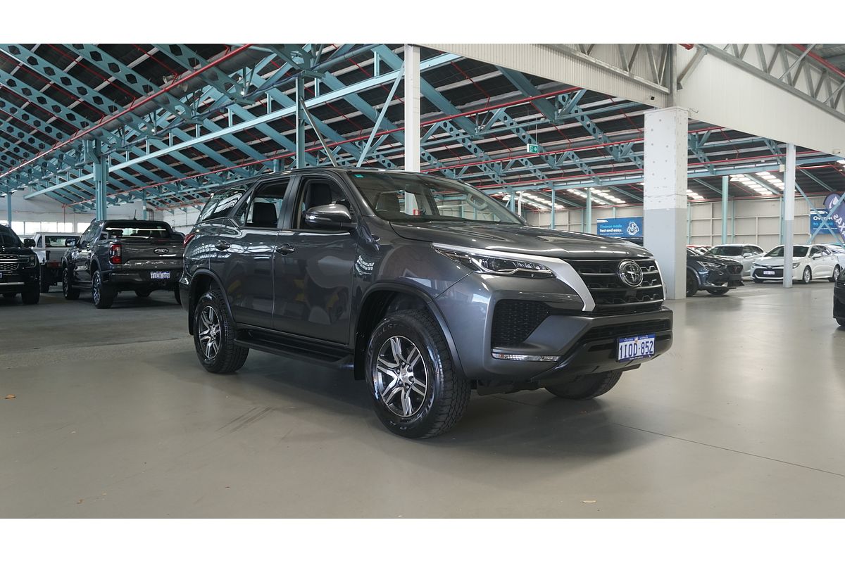 2022 Toyota Fortuner GX GUN156R