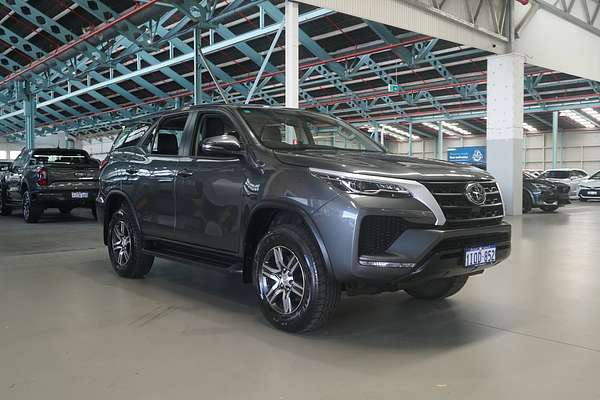 2022 Toyota Fortuner GX GUN156R