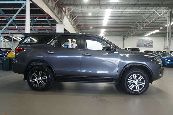 2022 Toyota Fortuner GX GUN156R