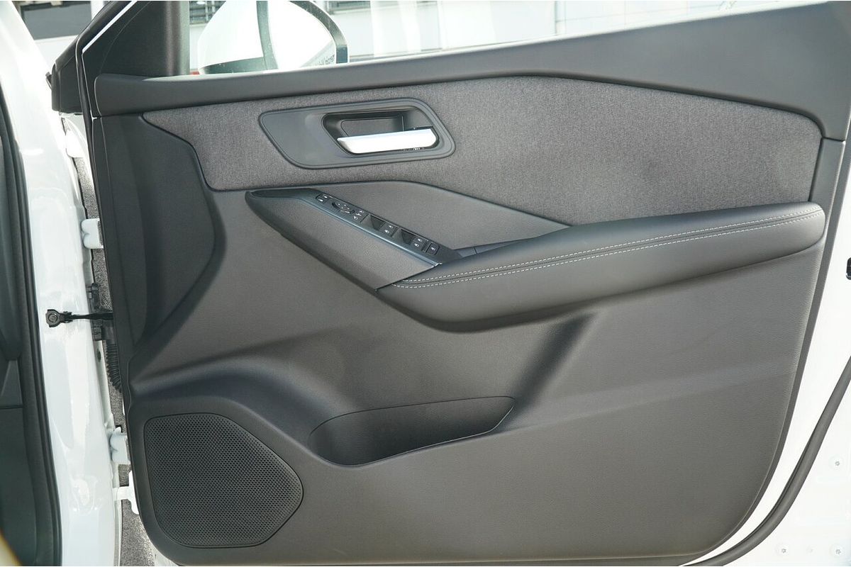 2025 Nissan QASHQAI ST J12