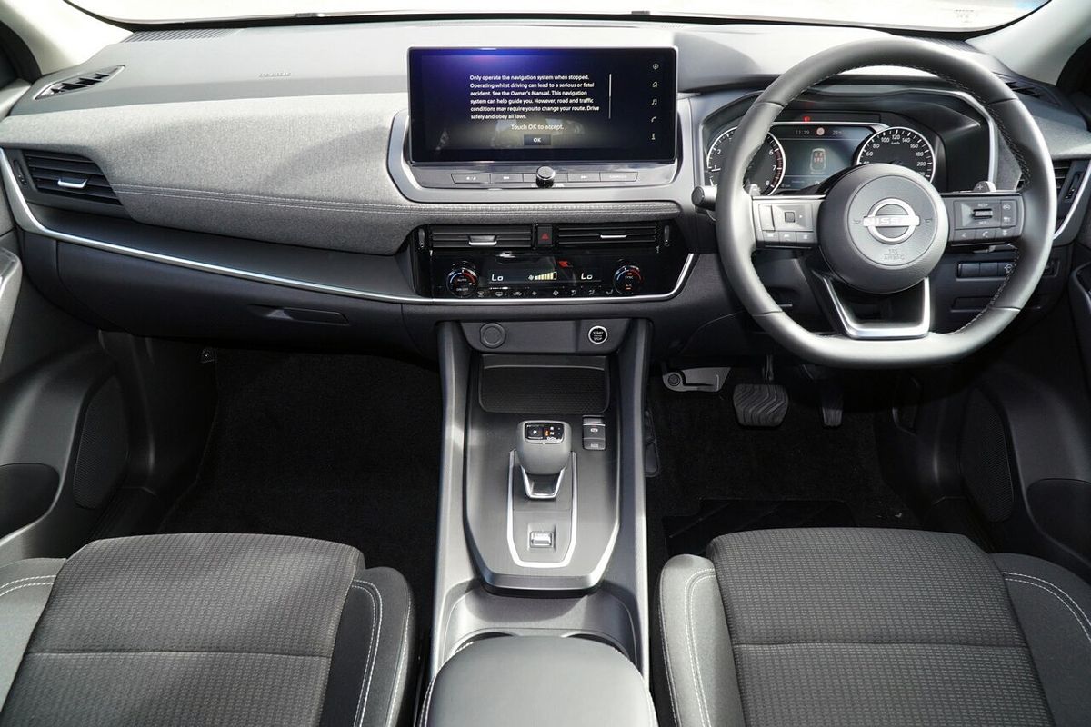 2025 Nissan QASHQAI ST J12