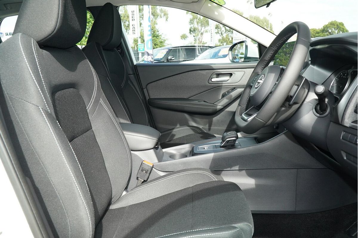 2025 Nissan QASHQAI ST J12