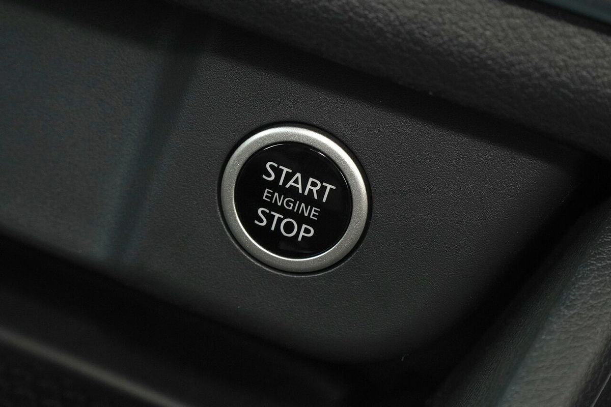 2025 Nissan QASHQAI ST J12