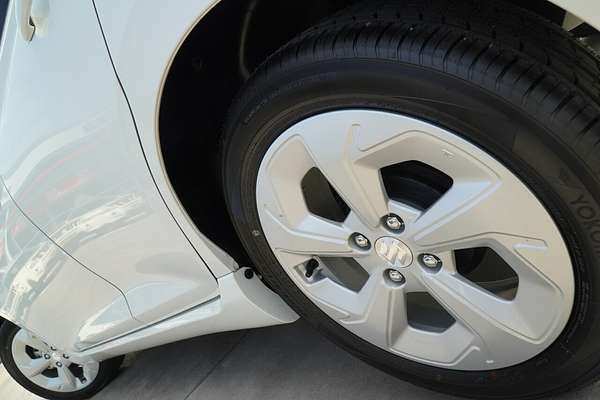 2024 Suzuki Swift Hybrid Plus UZ