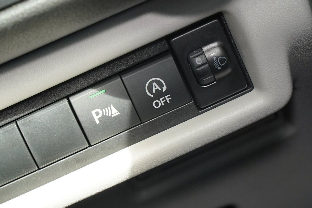 2024 Suzuki Swift Hybrid Plus UZ