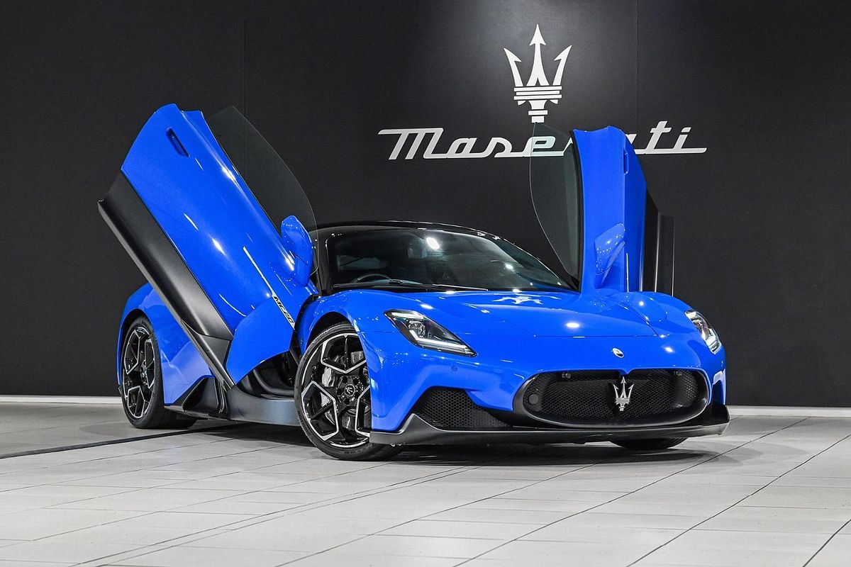 2022 Maserati MC20 M240