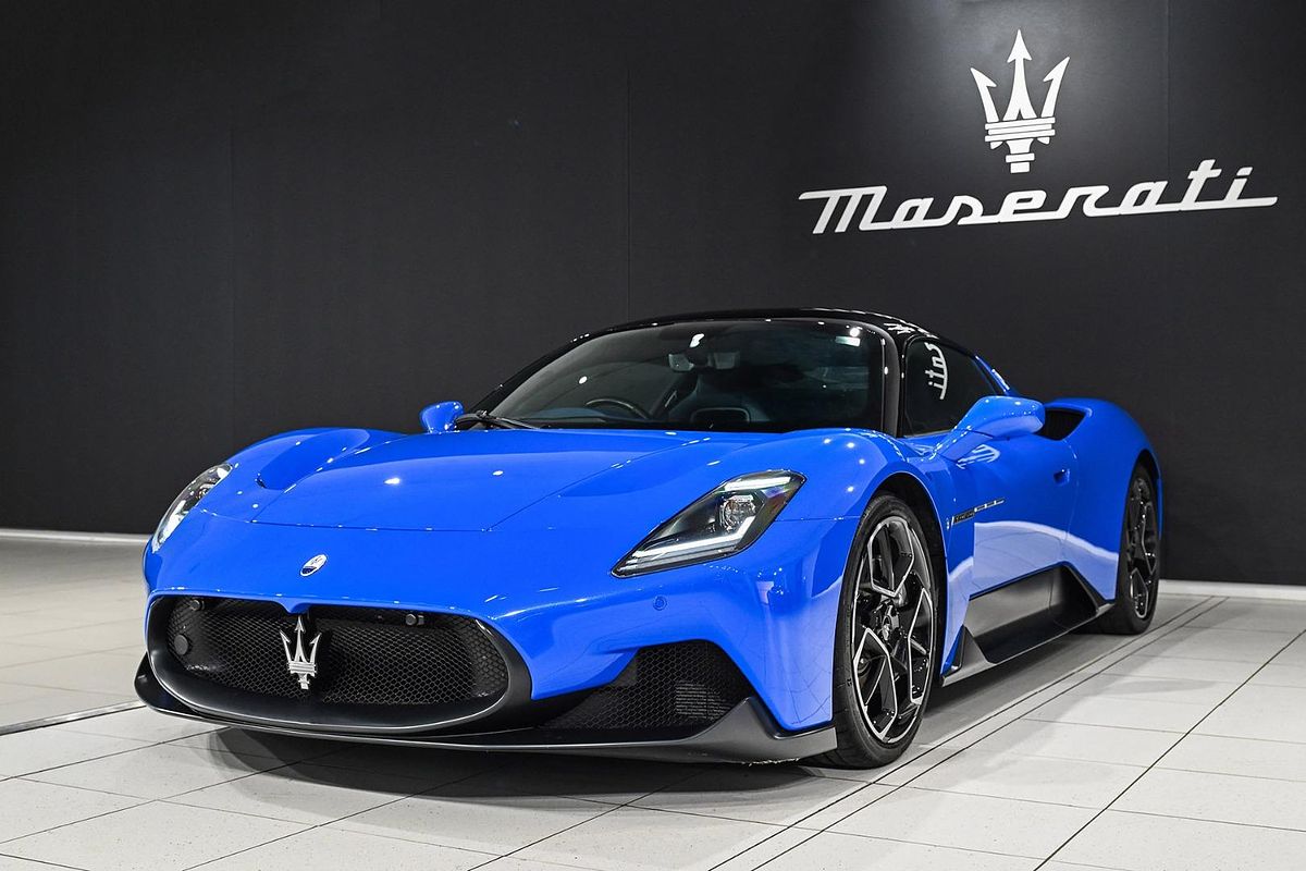 2022 Maserati MC20 M240