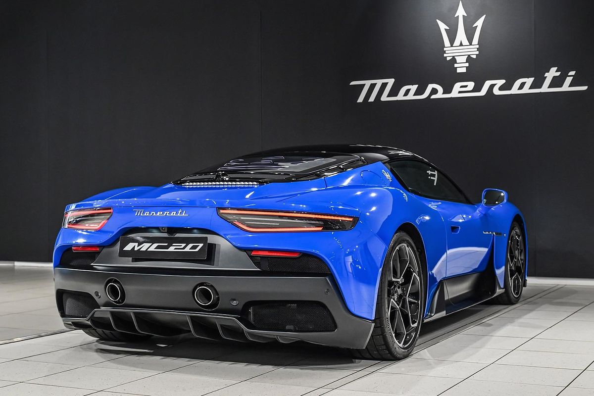 2022 Maserati MC20 M240