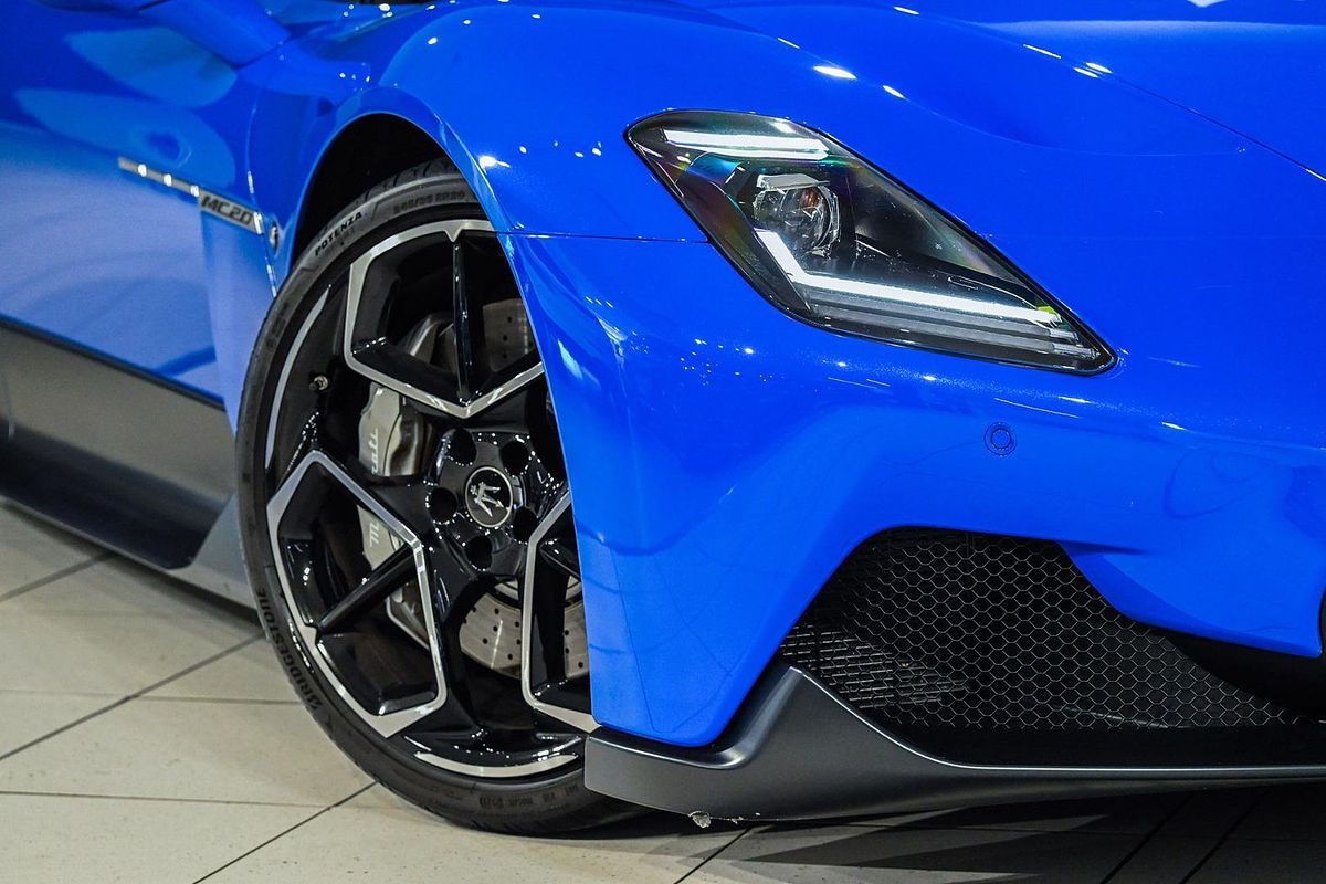 2022 Maserati MC20 M240