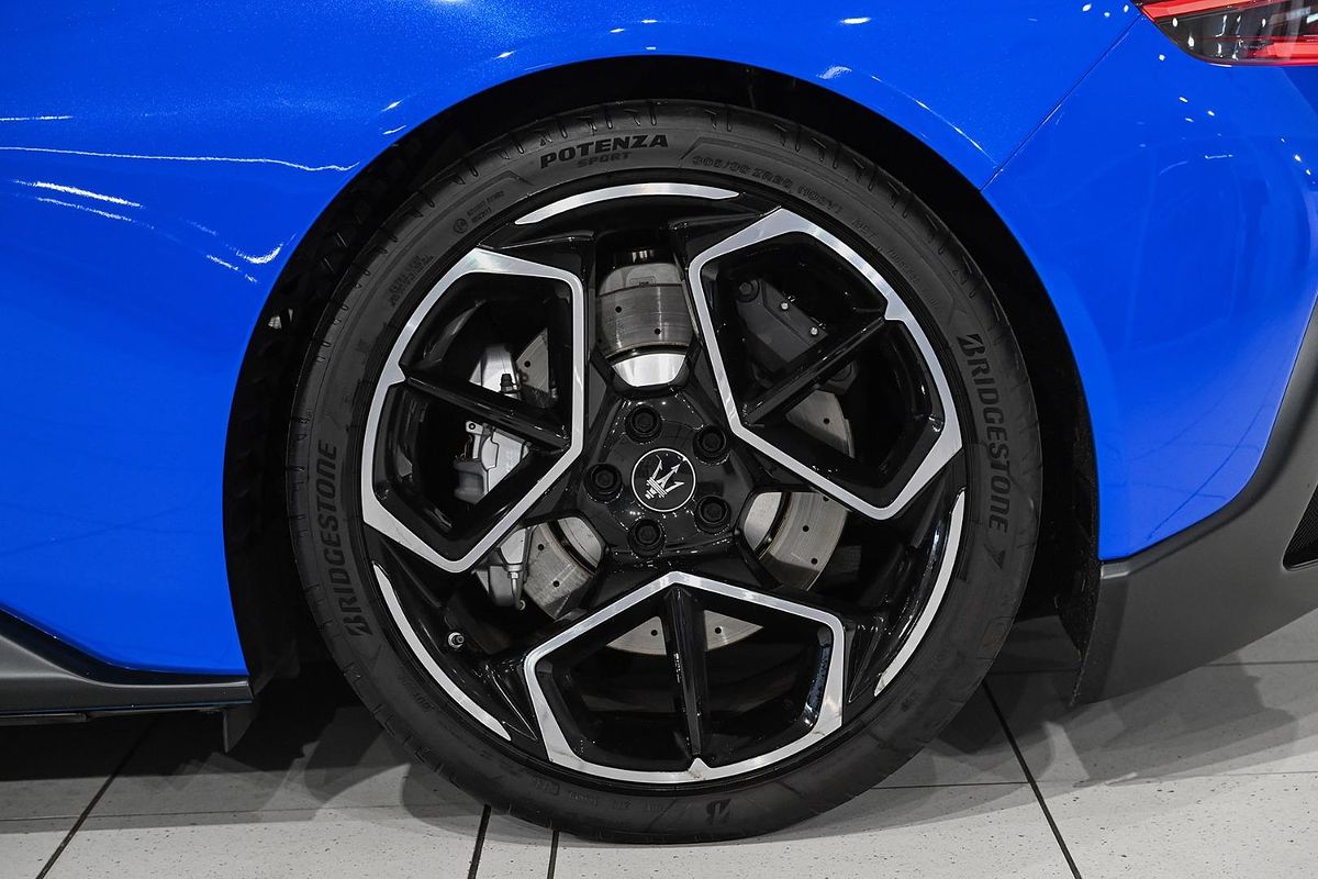 2022 Maserati MC20 M240