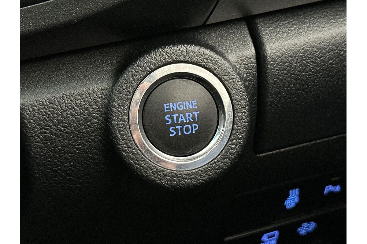 2023 Toyota Hilux SR5 GUN126R 4X4