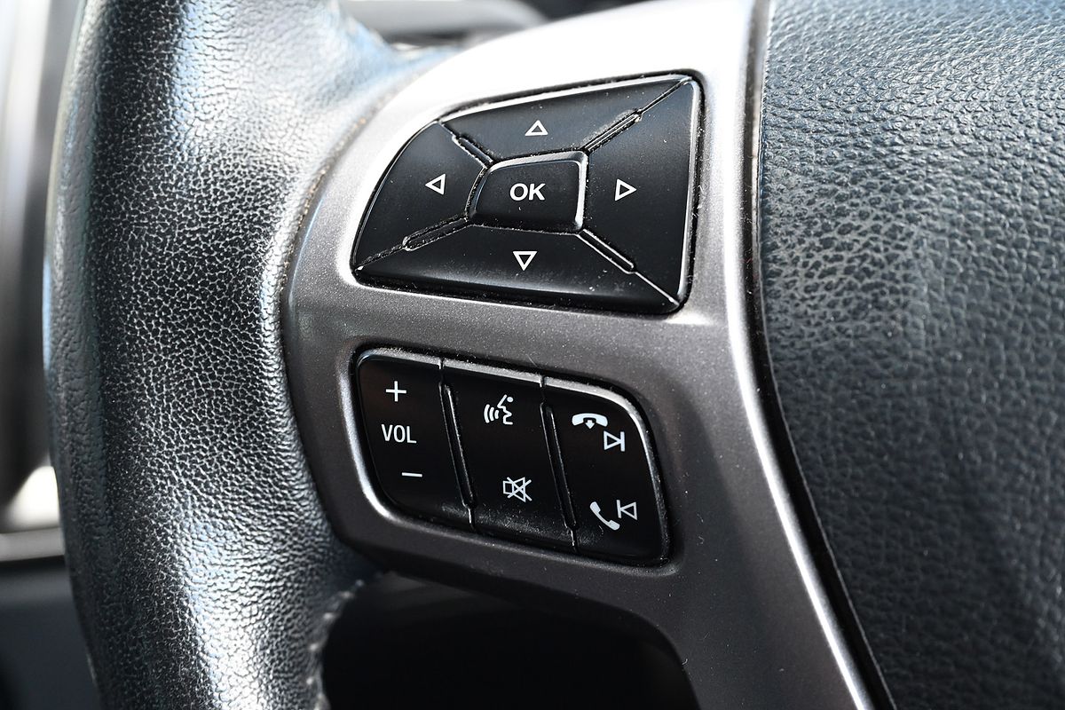 2015 Ford Everest Trend UA