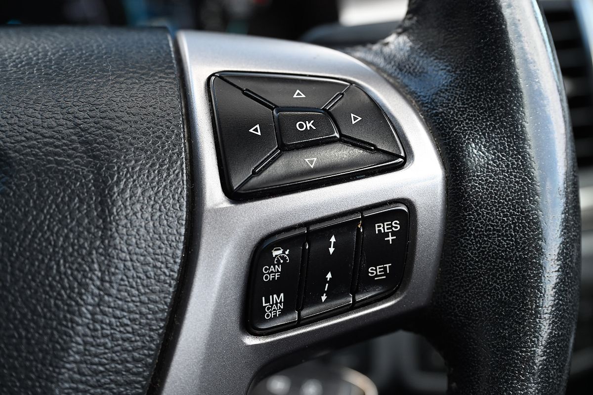 2015 Ford Everest Trend UA