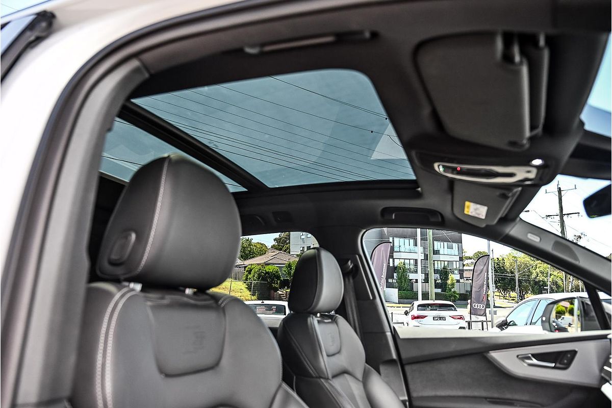 2024 Audi Q7 50 TDI S line 4M