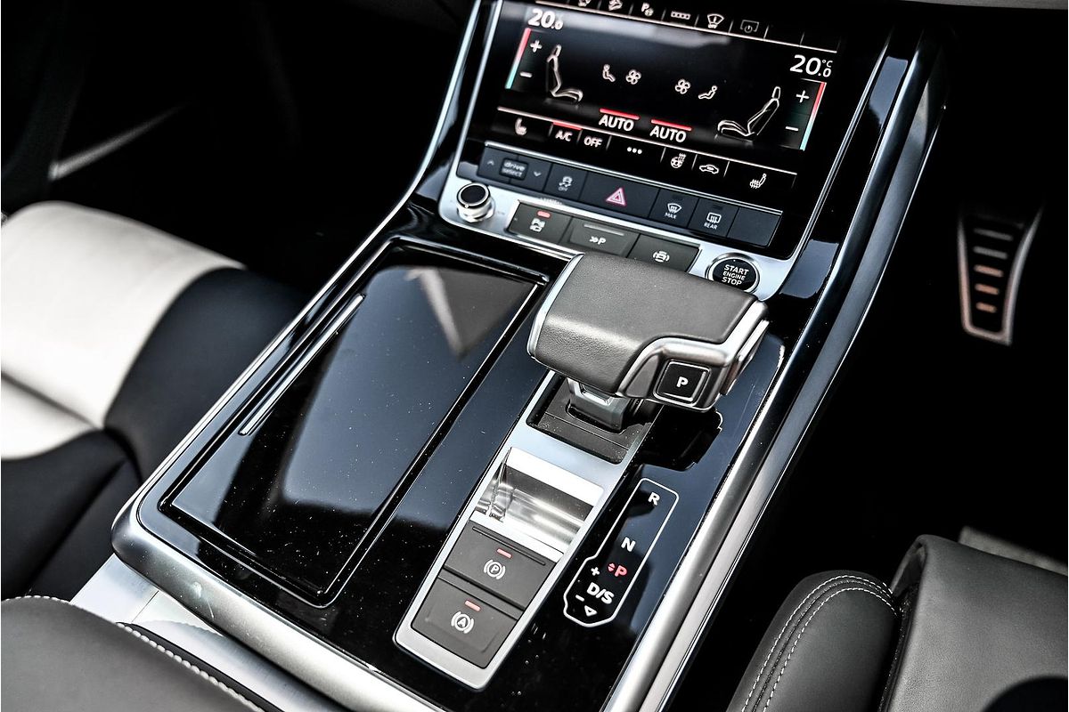 2024 Audi Q7 50 TDI S line 4M