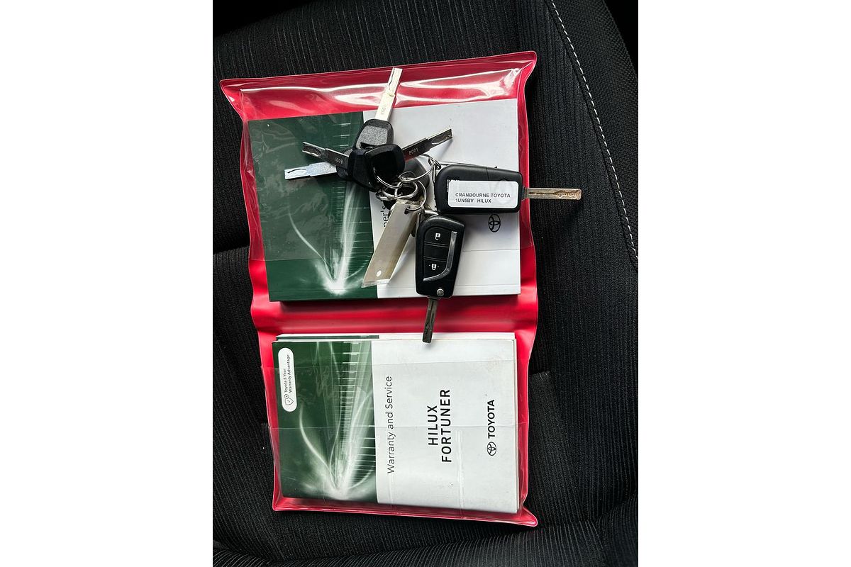 2021 Toyota Hilux SR GUN126R 4X4