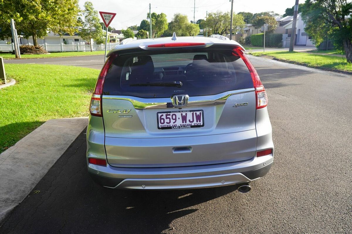 2016 Honda CR-V LE (4x4) 30 Series 2 MY17